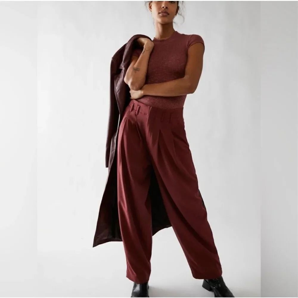 Free people calla tailored trousers burgundy pleated slouchy straight size 4